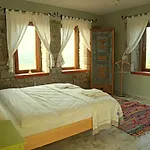 Mystic Stone House At The Ancient Of (adults Only) Сasa de vacaciones