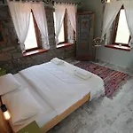 Mystic Stone House At The Ancient Of (adults Only) Сasa de vacaciones *